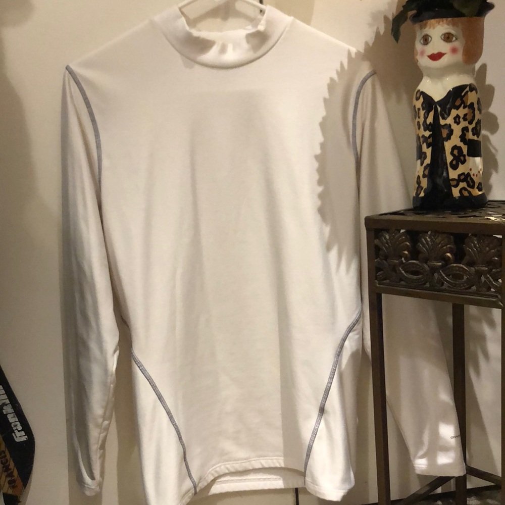 Performance Men’s top poly spandex, blend —machine washable.